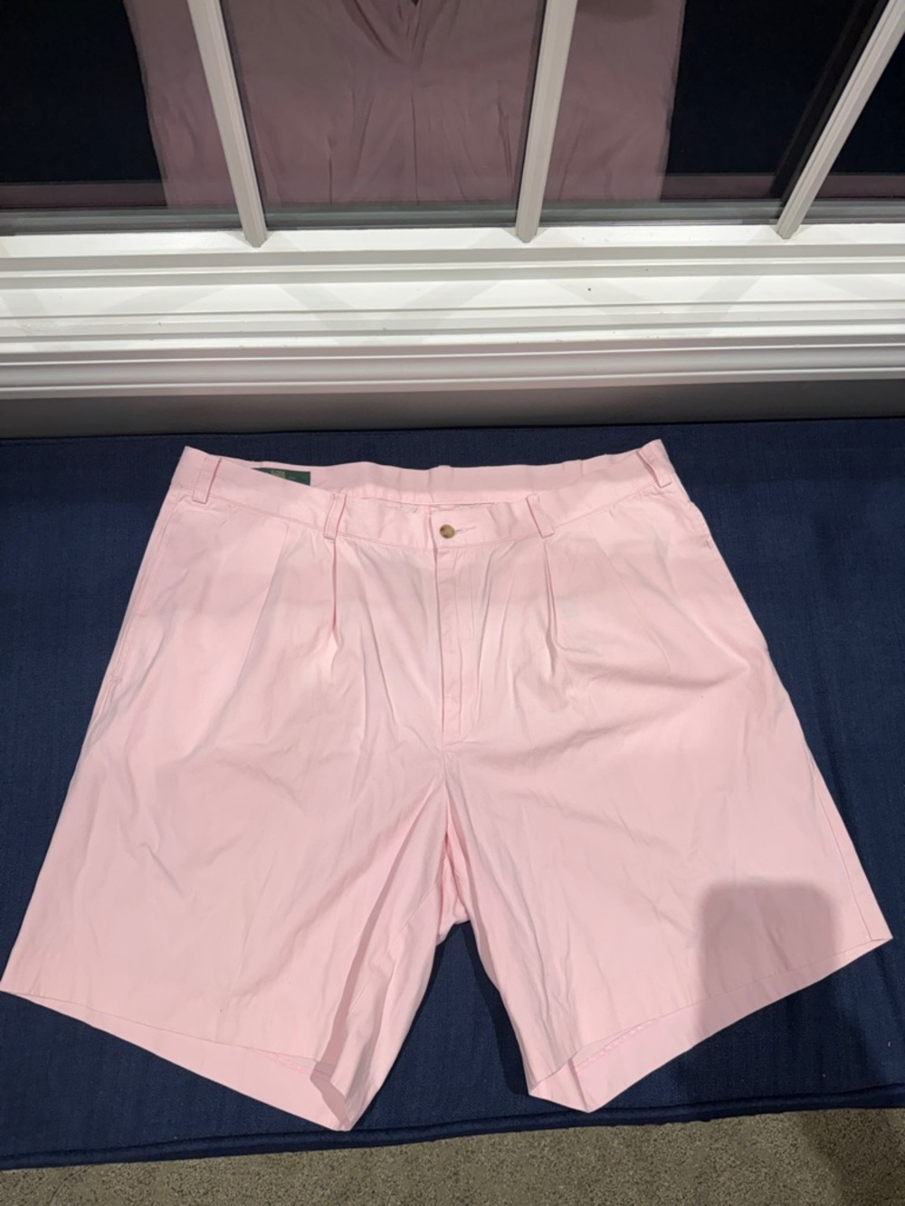Light pink Orvis pleated men’s chino short sz 42